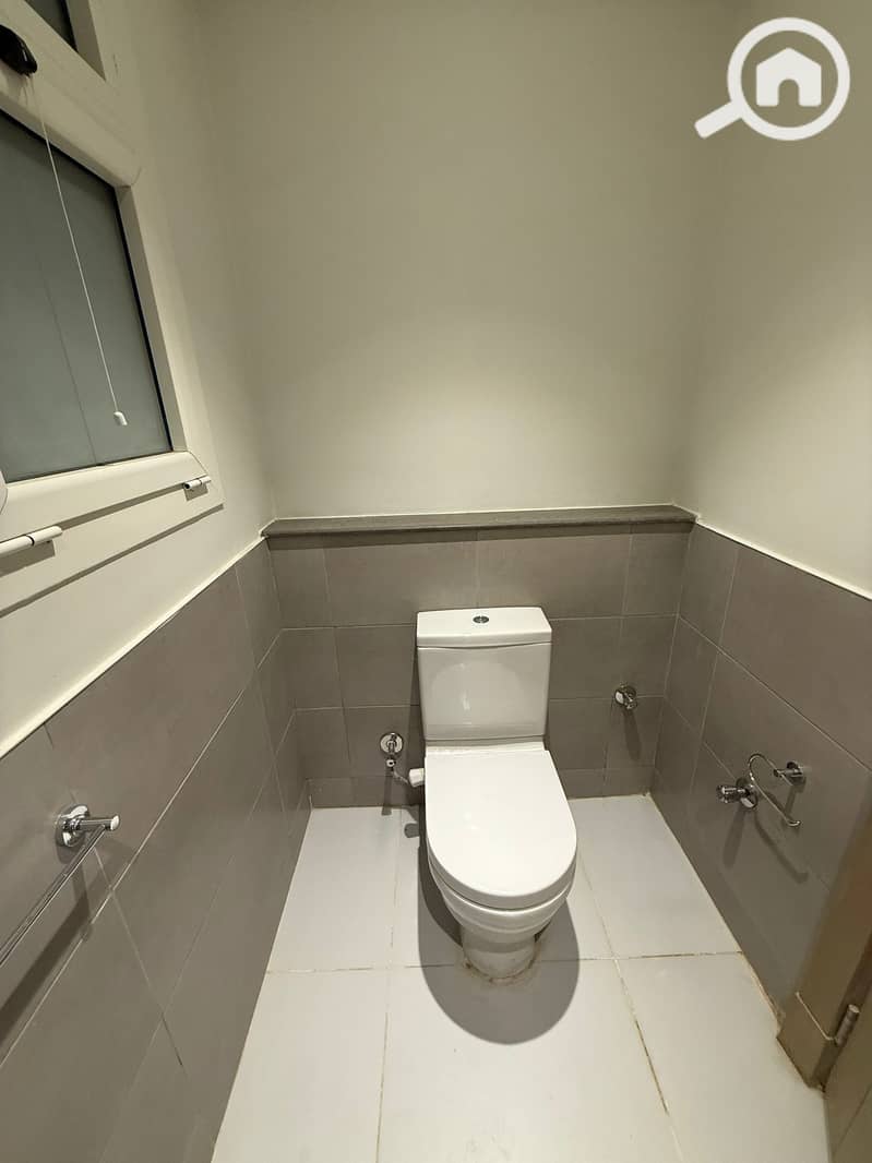 10 WhatsApp Image 2026-02-01 at 5.58. 42 AM. jpeg