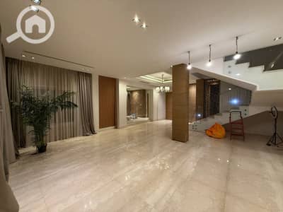 تاون هاوس 4 غرف نوم للايجار في الشيخ زايد، الجيزة - 9768eb8e-10ce-42f6-8786-302c29a21886. jpg