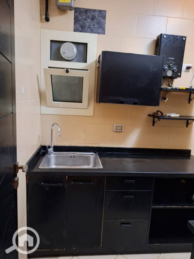 8 f60b80db-062d-4ddc-8cac-5163c9aba2d2. jpg