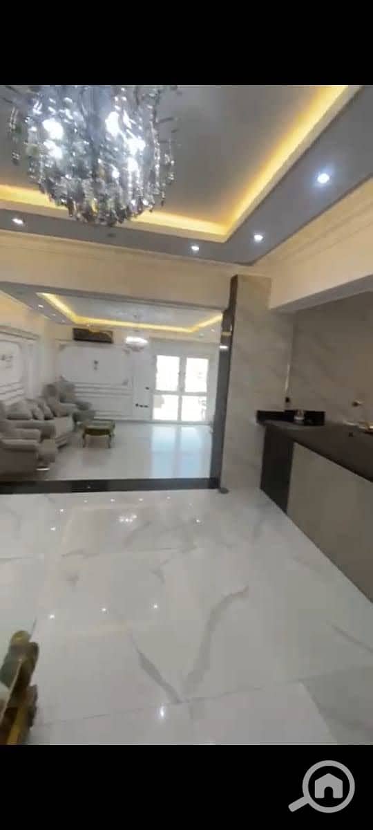 8 b91c3b77-bde1-4ac1-b4b9-11b7125a75ab. jpeg