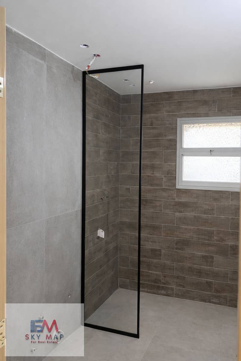 8 cad99e75-efb0-4aa0-b436-4eebc8ca9a4233. png