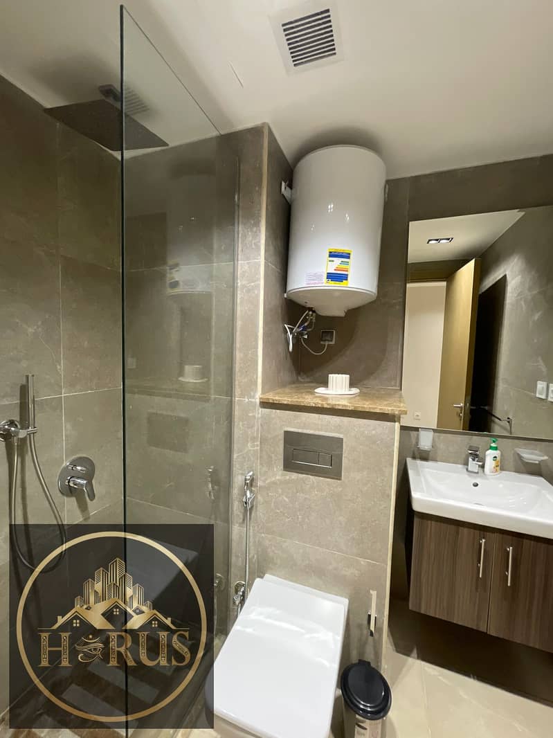 12 978c0984-1ced-4d0a-ae83-617790726328. jpg