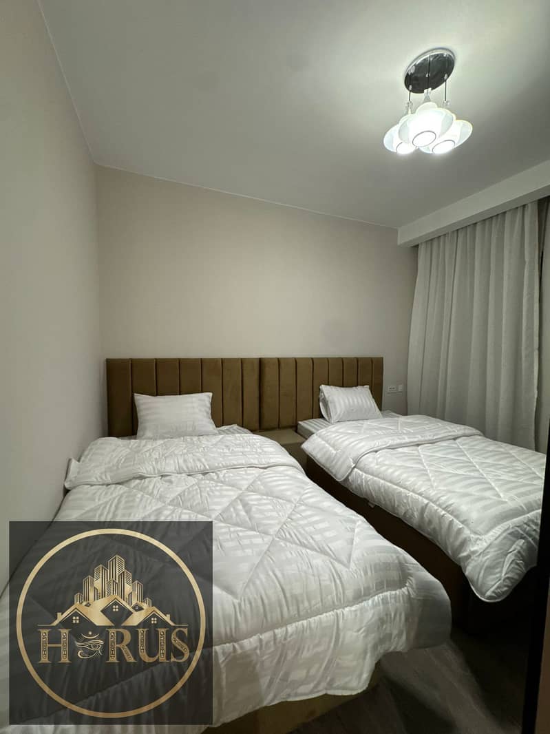 10 af0f6b70-835a-4593-b42a-4a239f4e4752. jpg