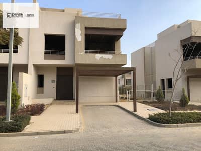 4 Bedroom Villa for Sale in 6th of October, Giza - WhatsApp Image 2026-01-27 at 1.24. 49 PM (2). jpeg