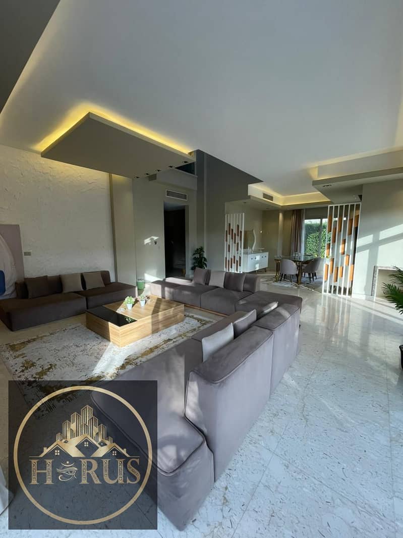 4 09e998c8-104a-4797-bbc6-6c7b9597262d. jpg