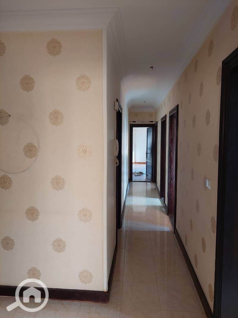 6 016b4823-3662-43e2-a9ac-a899f2f0b449. jpg