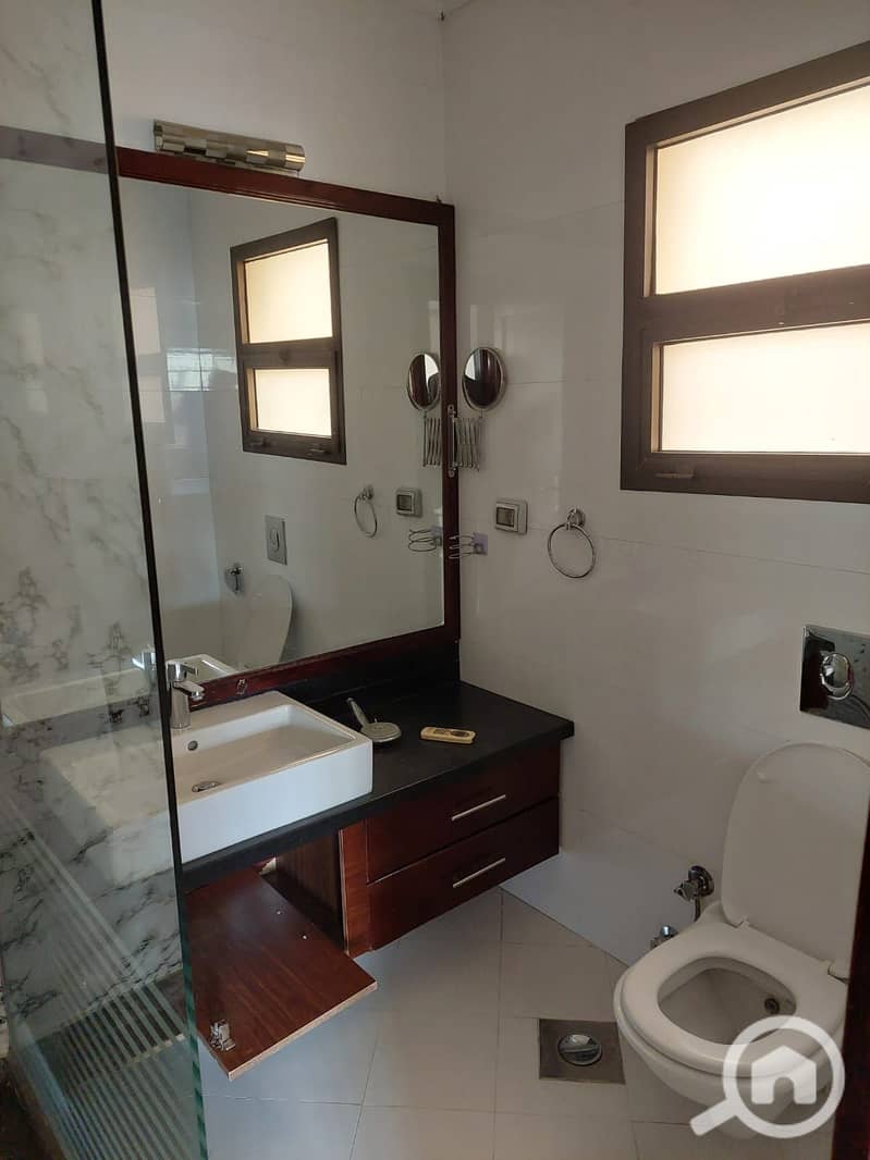 7 18d6b6a6-6bae-4064-a4ac-2336e1d747e2. jpg