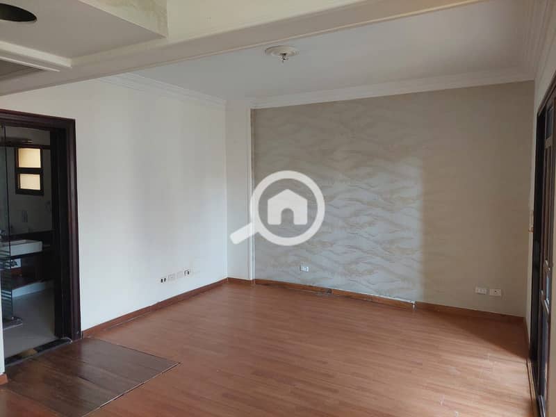 13 643a0ddc-3bd1-4abb-8d28-af5f2e9f9b0c. jpg