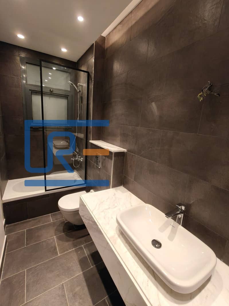 14 e9a65ff2-53d3-46c6-8b26-9fa82396db47. jpeg