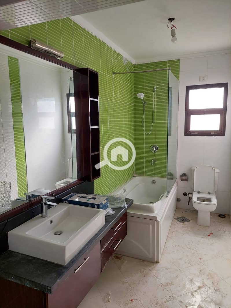 9 a7f8d425-32c2-41b2-bc55-6d0576f7976c. jpg