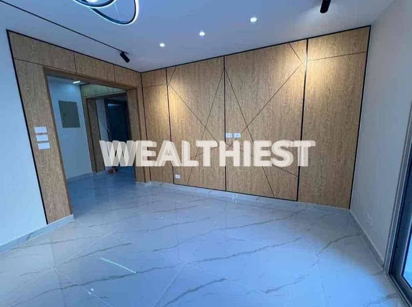 4 63aaf4b0-c8fe-4127-a07c-41922629491e. jpg