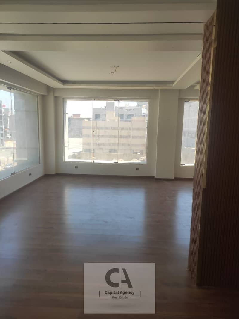 3 872c92f7-397c-45a5-9ed6-704a71de5bd2. jpg