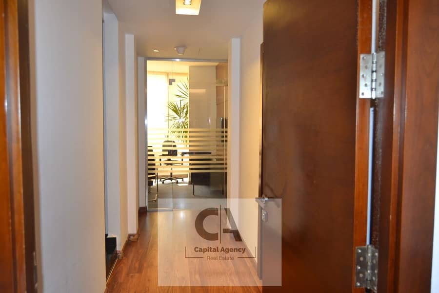 12 5028c63e-2207-4205-b59e-491b6ee9aed5. jpg