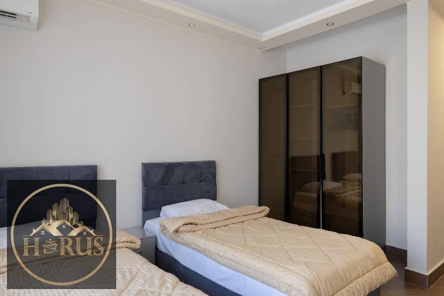 17 e74db159-2867-48ee-9ffd-e1bfd0d78f58. jpg