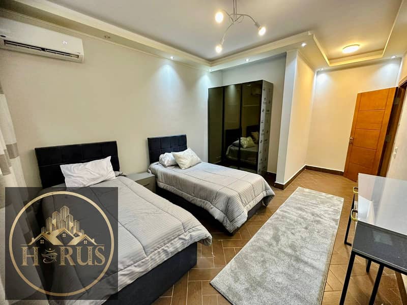 26 12373ba7-6f6a-4310-aa7d-7550b34d8cf2. jpg