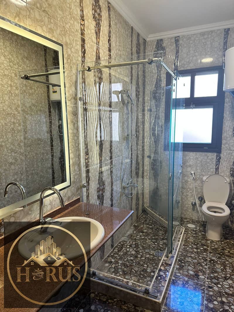 27 5d4c1455-4da0-4ed4-afbb-3b597bbafb96. jpg