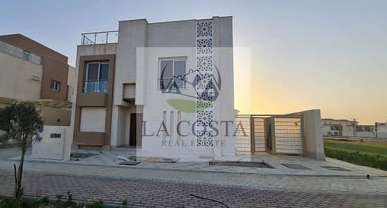 9 35849117-400x300. jpeg