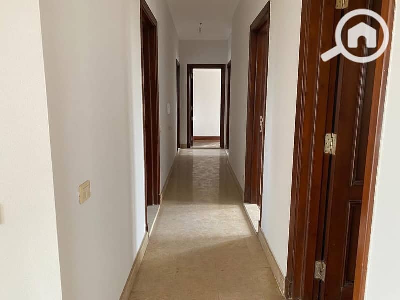 7 425bde77-3708-42b4-a262-35cc46201f93. jpg