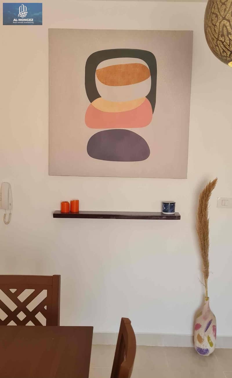 11 b58f0cde-6549-4ce8-9bba-2129e32a7092. jpg