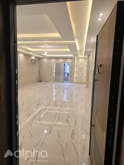 شقة 3 غرف نوم للايجار في الشيخ زايد، الجيزة - IMG-20250805-WA0212. jpg