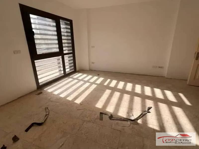 5 WhatsApp Image 2026-01-31 at 2.02. 42 PM_1200x900. jpg