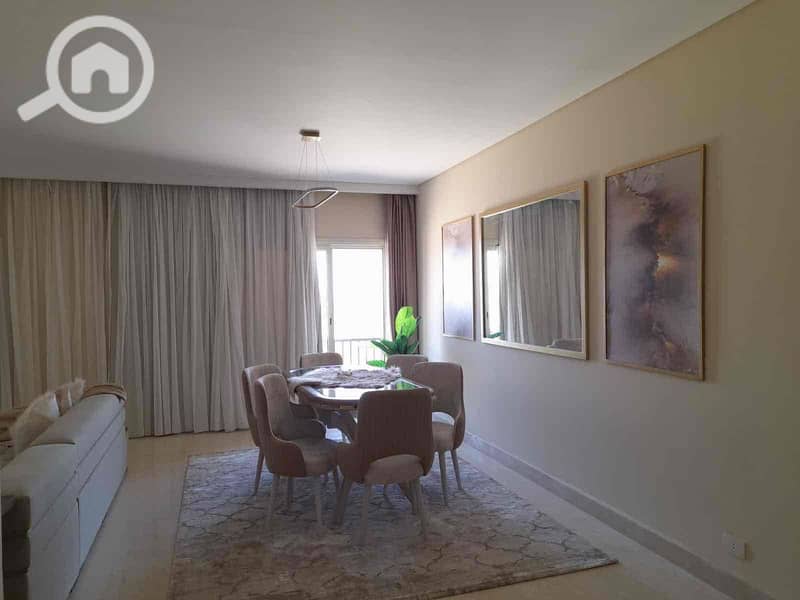 15 ea809c67-fceb-4a96-adc4-5b9372280218. jpg