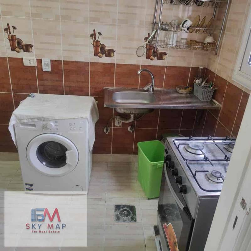 8 e5af0cd6-4ff9-4dd7-82c2-3074d6baa5f9. jpg