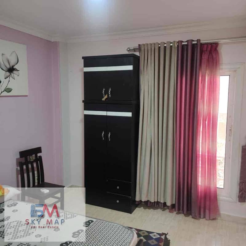 12 853ea903-bfa8-41bc-b924-9246dca0a282. jpg