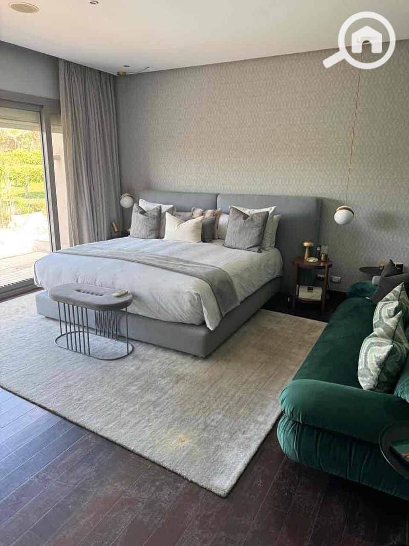 4 5b130946-f06b-4649-93e9-ac18e6ad1437. jpg