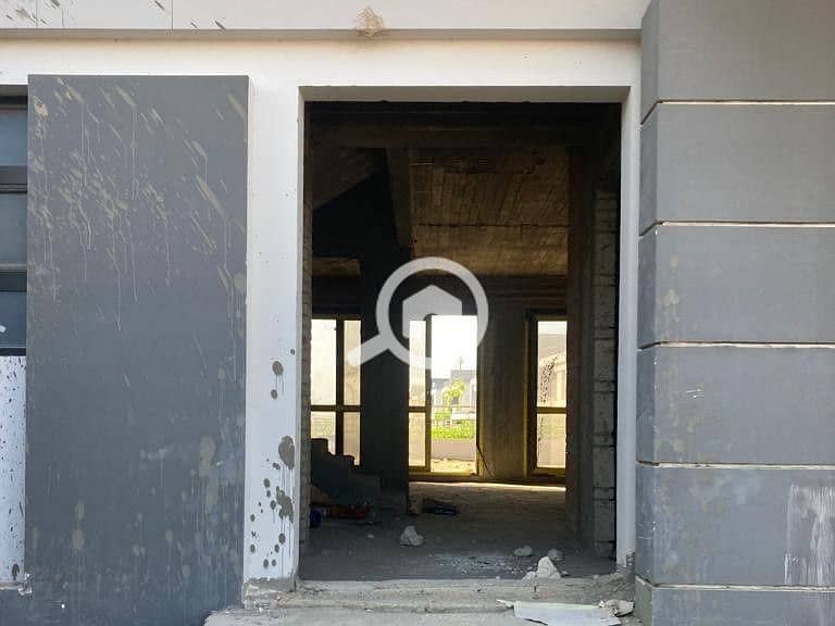 7 photo_5834804954311363420_y. jpg