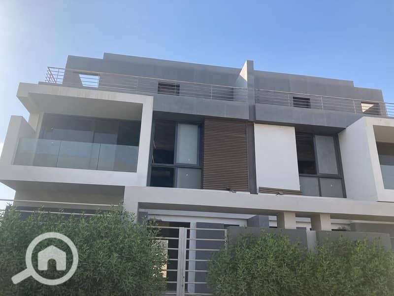 10 photo_5834804954311363416_y. jpg