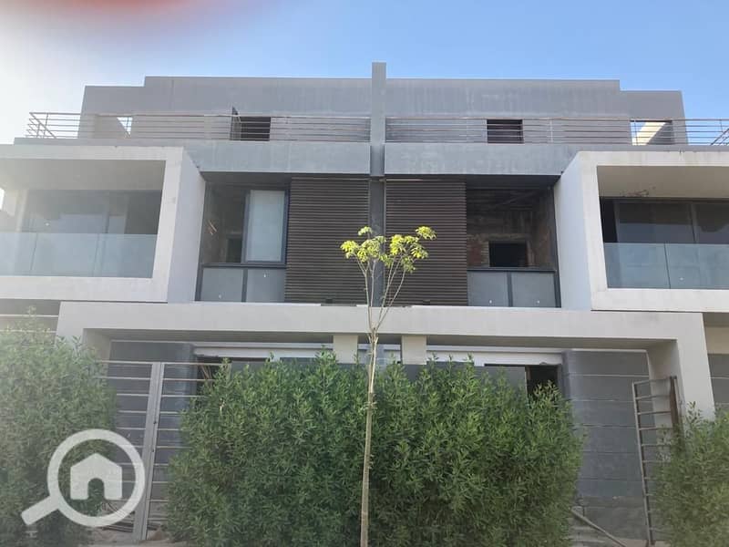 6 photo_5834804954311363417_y. jpg