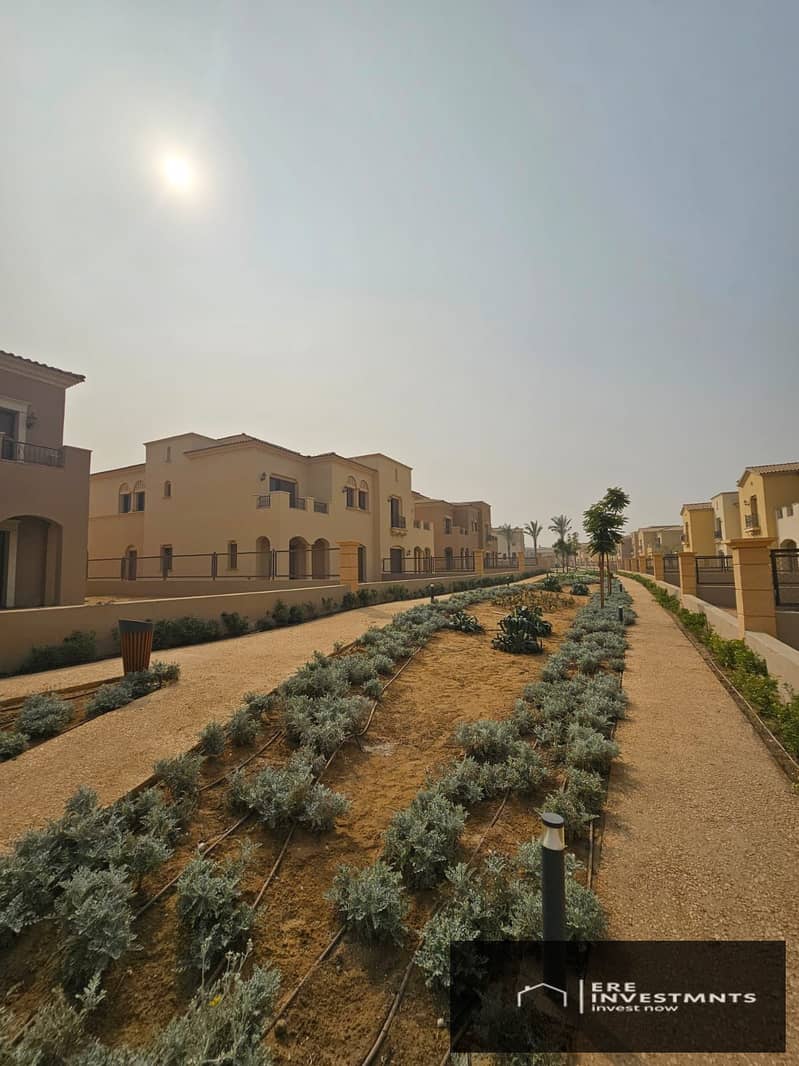 13 ddd9bf9b-d3ef-4fe2-b20f-b341c49ee7c1. jpg