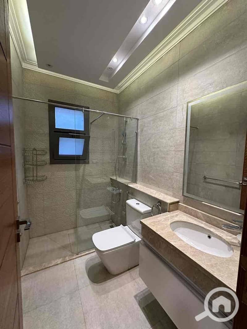 9 17560d2c-2ef6-405d-86ce-5c013cde03a5. jpg