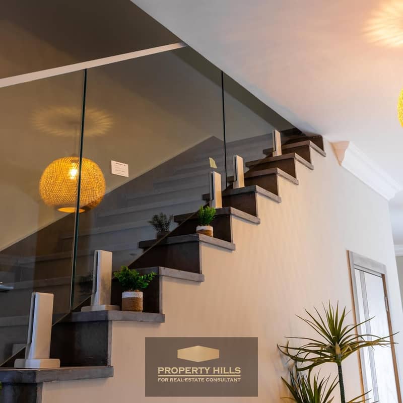 2 d2cc0d8a-5aaf-49de-9e45-2a9a6f0f2943. jpg