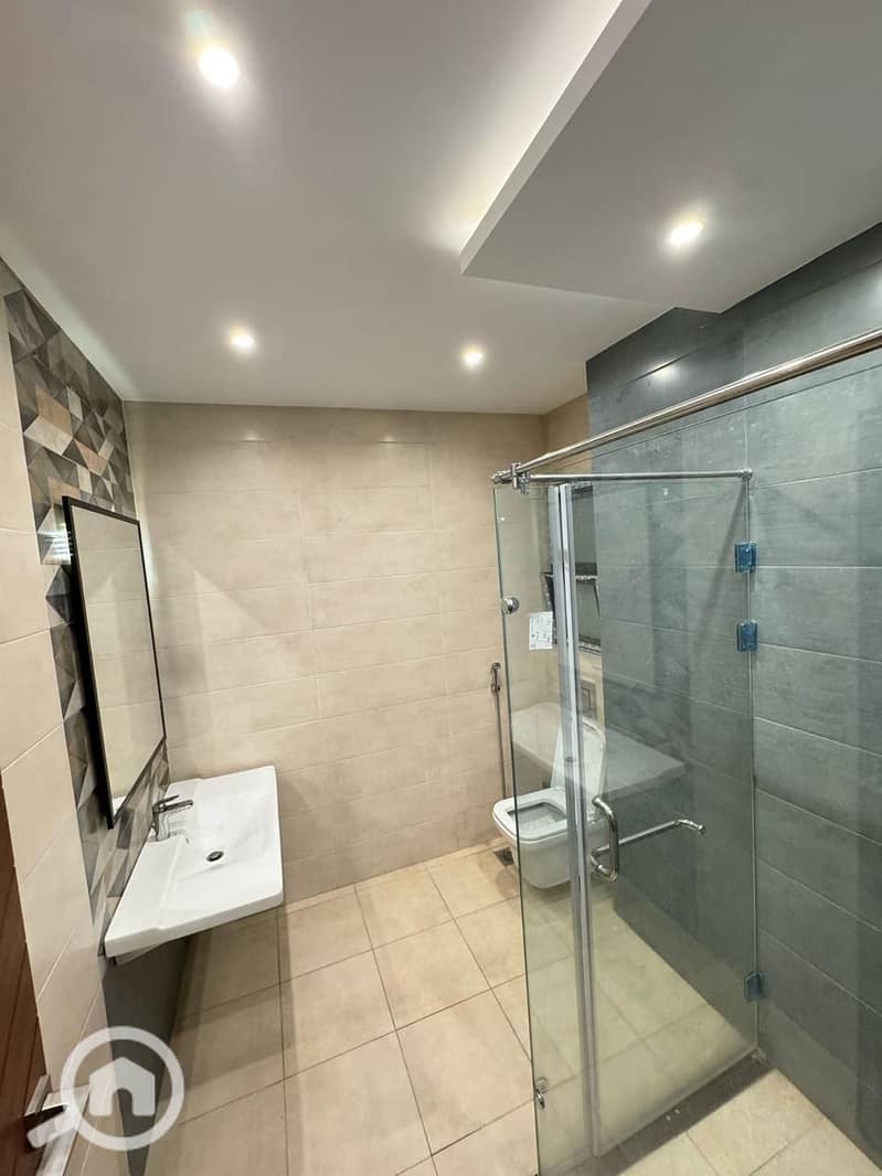 4 WhatsApp Image 2025-08-21 at 17.34. 19_0fba8a3e. jpg