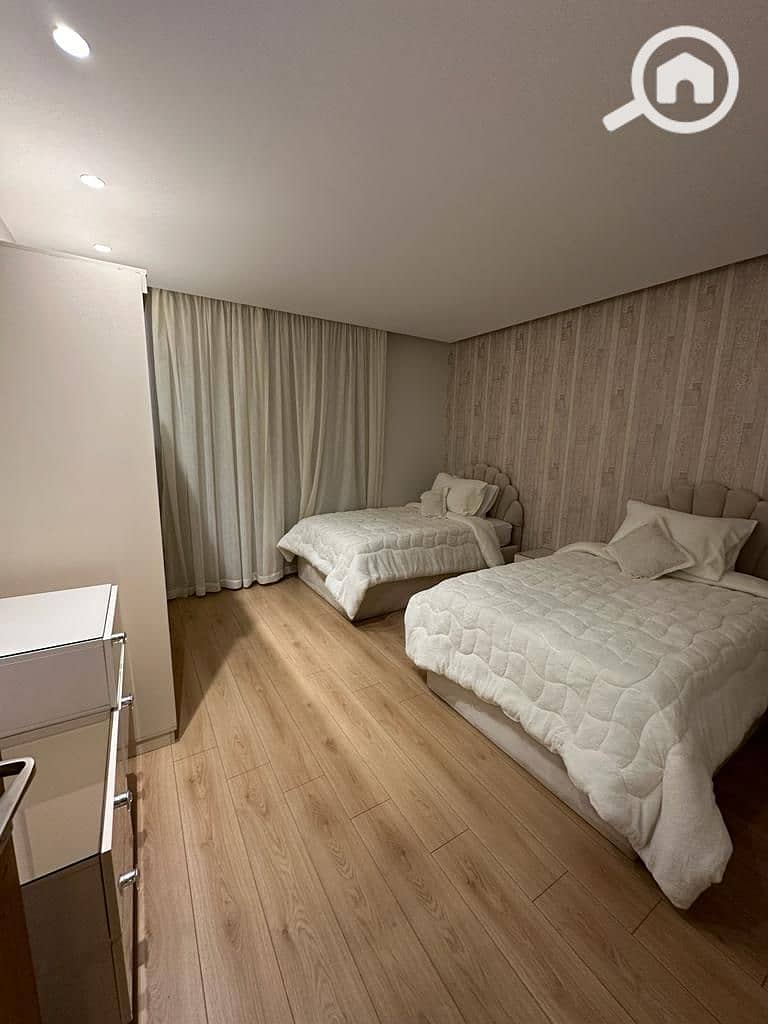 10 WhatsApp Image 2025-08-20 at 13.49. 03_465942d0. jpg