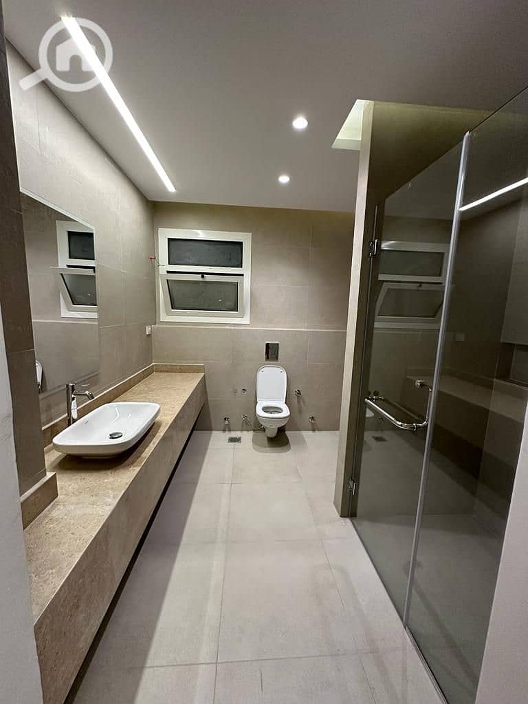 11 WhatsApp Image 2025-08-20 at 13.49. 06_a398abb2. jpg