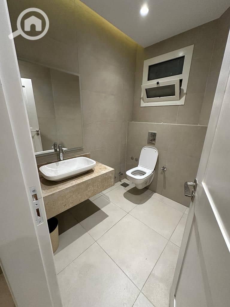 16 WhatsApp Image 2025-08-20 at 13.49. 09_35ff6eaa. jpg