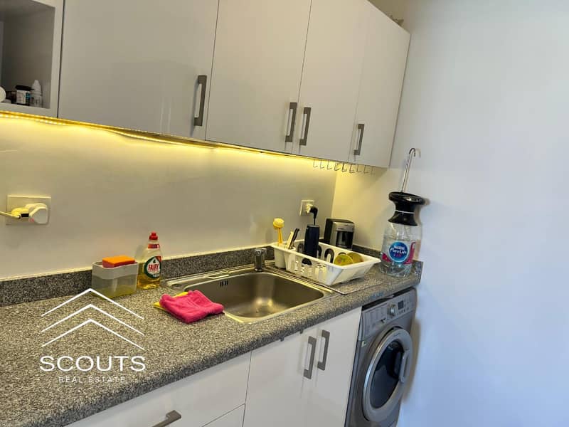 12 c2b23f42-9ca3-4add-95b5-9bfff2318a9f. jpg