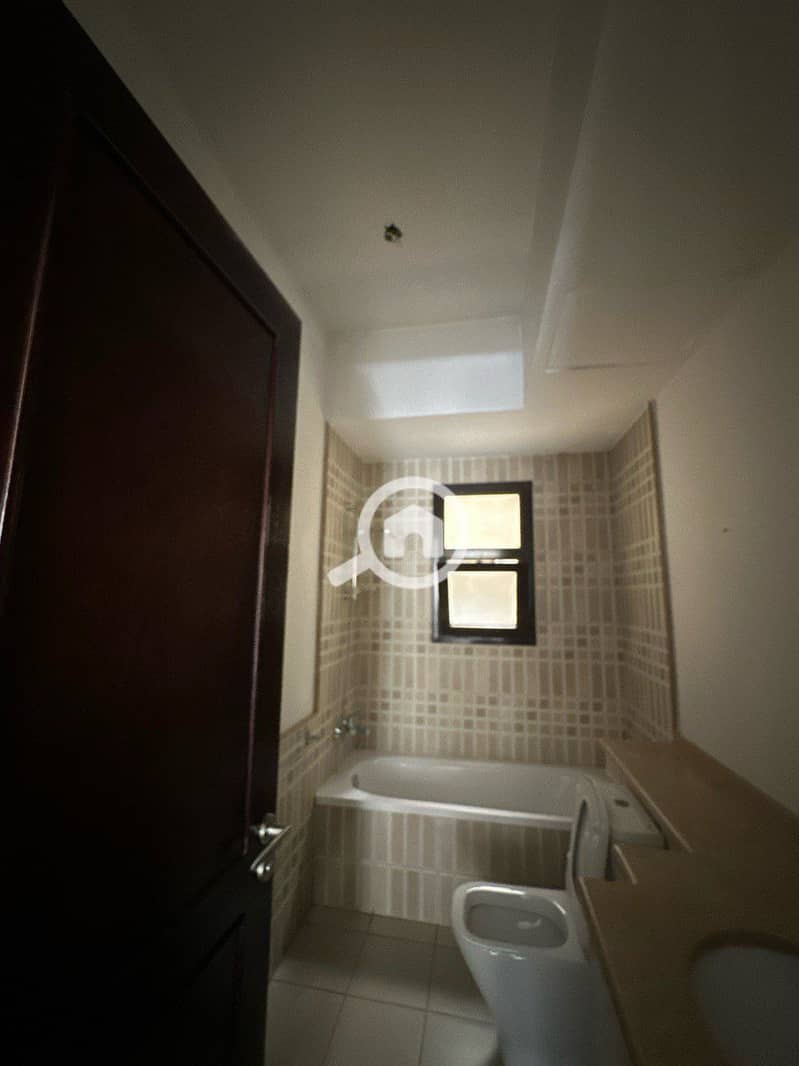 9 WhatsApp Image 2026-01-31 at 18.32. 28. jpeg