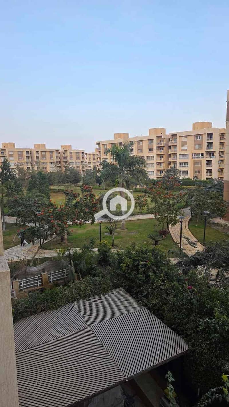 4 d2dcb560-1f47-49d3-9149-7e318ab12b34. jpg