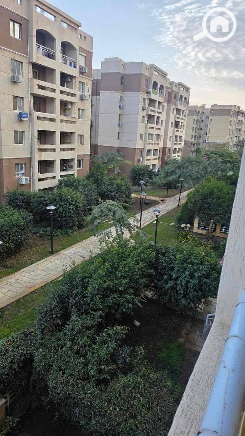 5 b6748deb-7608-4a7a-a4de-75fafb4361e5. jpg