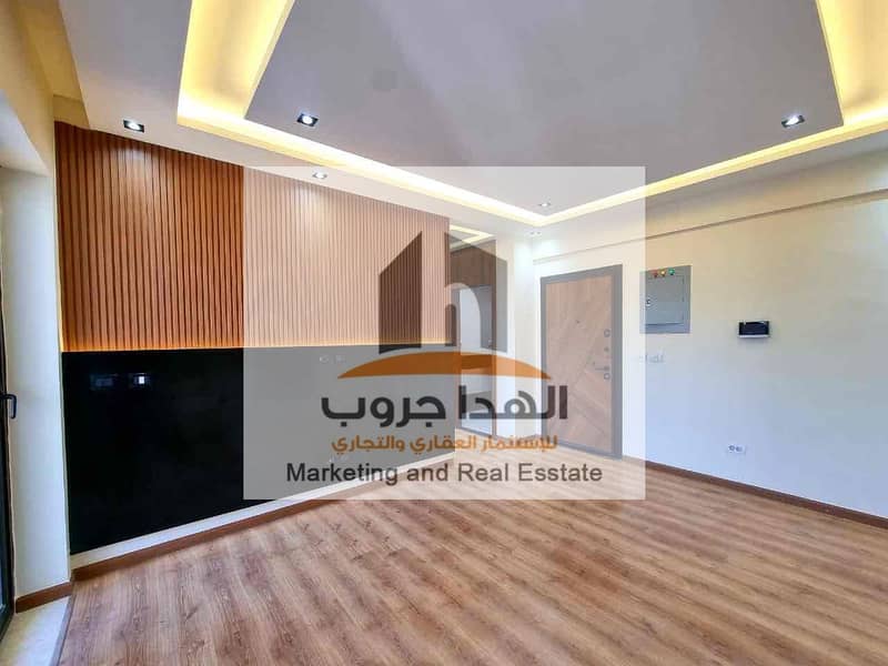 9 983b09a4-1236-4847-abcb-ebe2a287057d. jpg