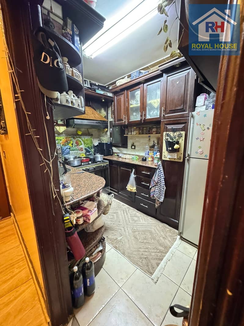 11 f52bad3d-62f8-4c34-a77f-bdba186a1783. jpeg