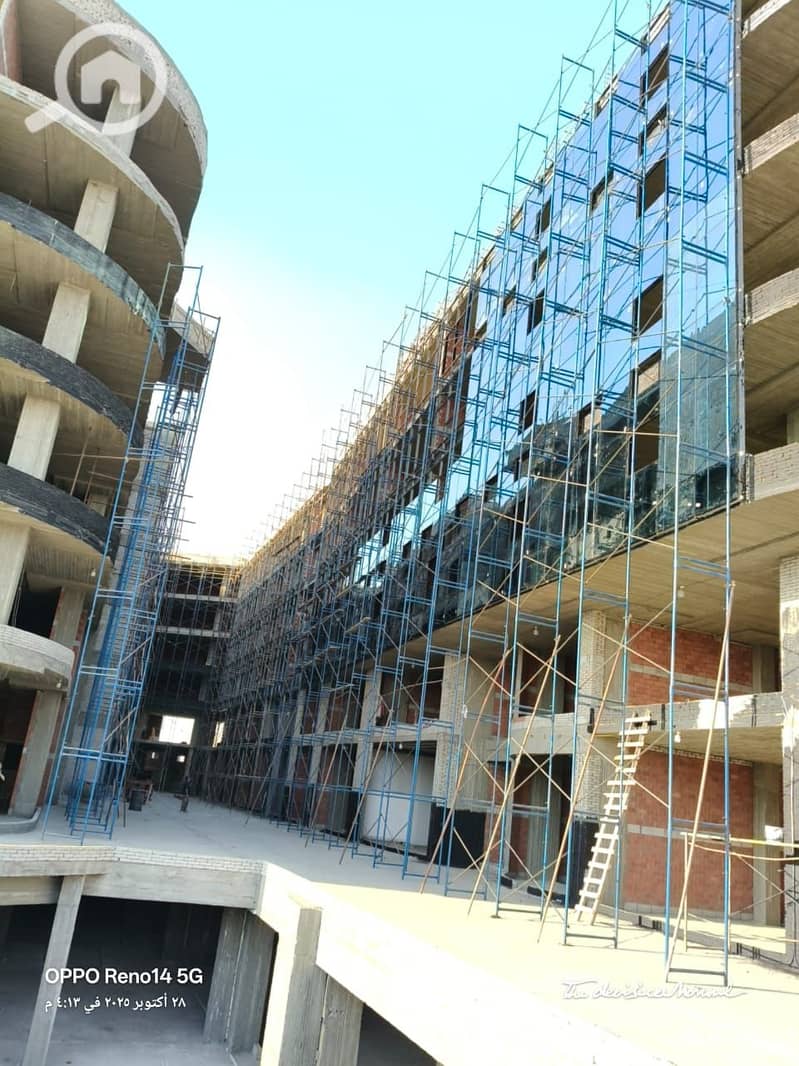 4 2c138f5a-917e-4da9-8ebf-b78c2d45ebb0. jpg