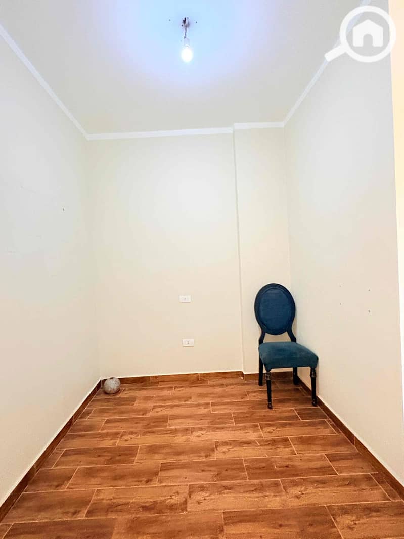 10 46420bf8-7de8-456e-b609-06881df35ae7. jpg