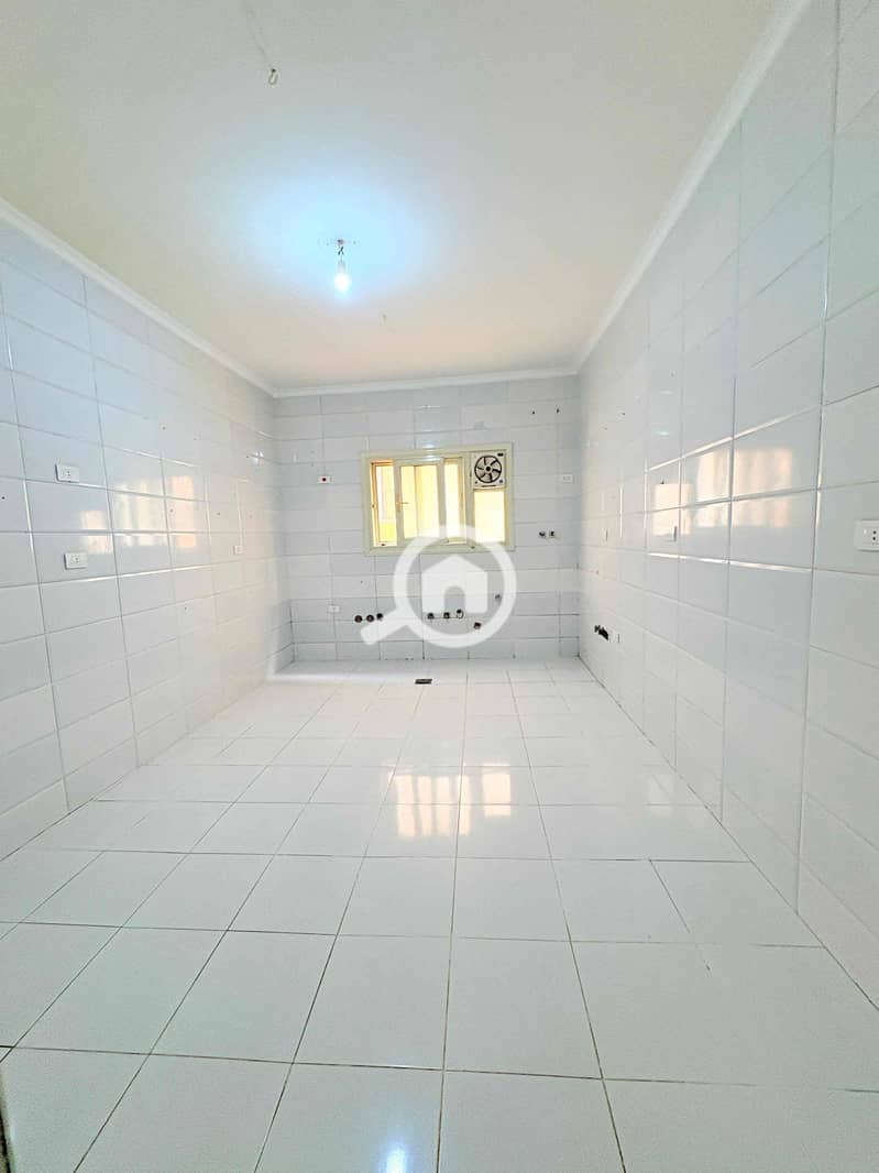 16 1079828d-7706-47f1-960f-8b2d9daa1295. jpg