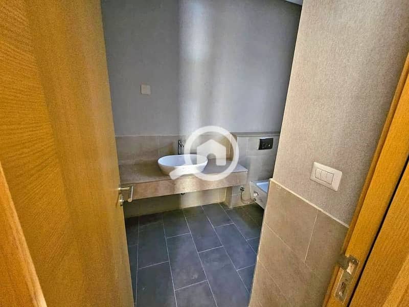 7 WhatsApp Image 2025-10-13 at 2.07. 56 PM (2). jpeg