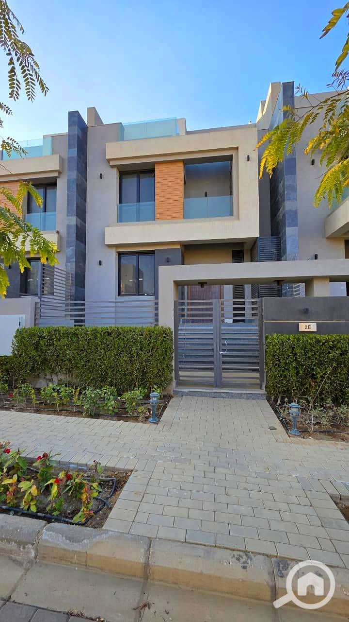 2 623711143_2034683330777501_7534603771963655216_n. jpg